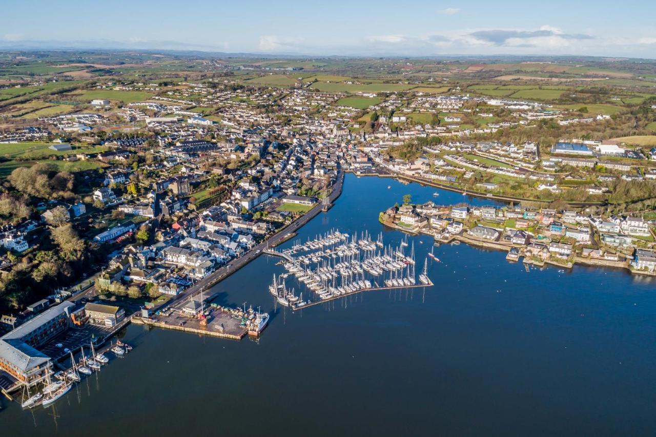 Four Winds,Kinsale Town,Exquisite Holiday Homes,Sleeps 26 외부 사진